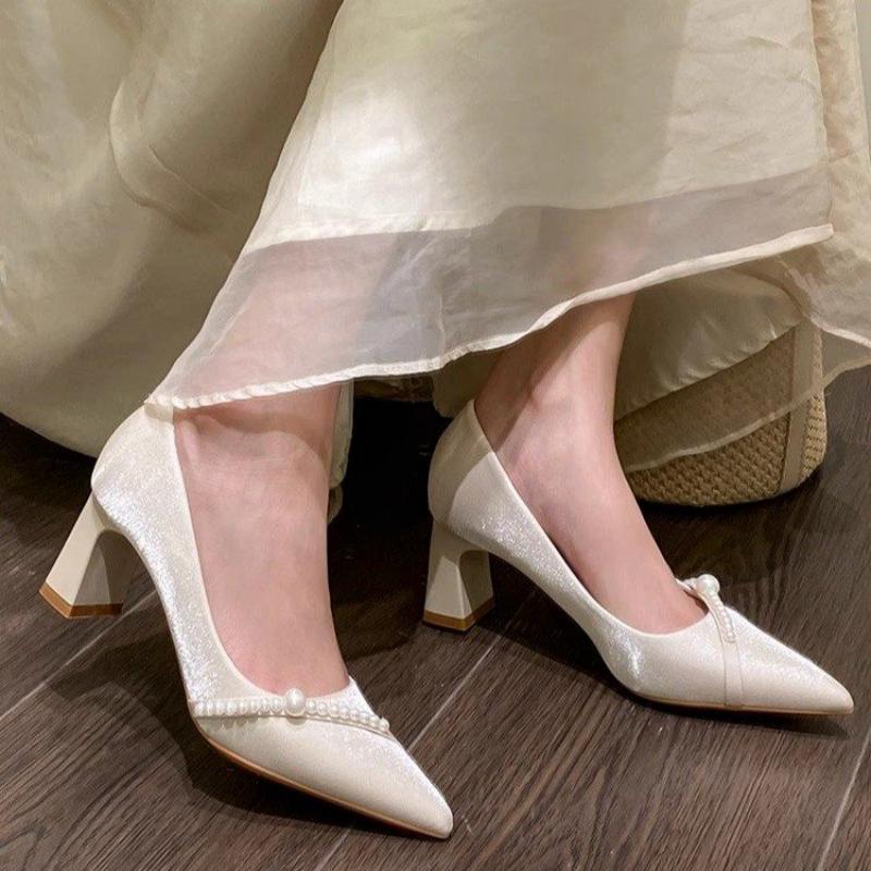 Men'S Fashion News - Elegant Pearl Embellished Pointed Toe Block